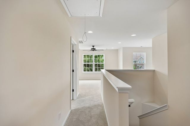 5008 Stately Dr, Thompsons Station, TN 37179
