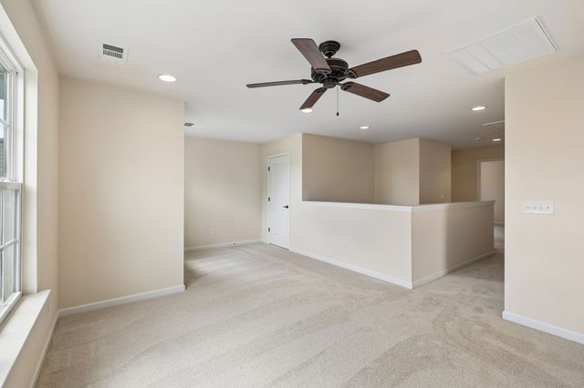 5008 Stately Dr, Thompsons Station, TN 37179