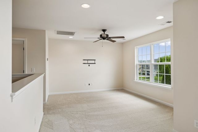 5008 Stately Dr, Thompsons Station, TN 37179