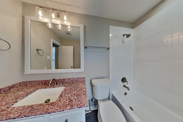 4311 Duesenberg Court, Pearland, TX 77584