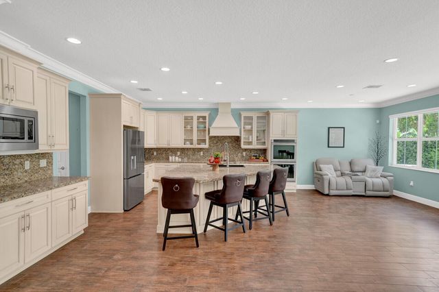 9535 PHIPPS Lane, Wellington, FL 33414
