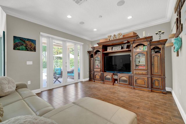 9535 PHIPPS Lane, Wellington, FL 33414