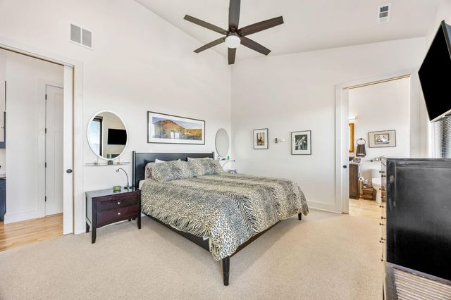 693 Ironwood Drive, Eagle Point, OR 97524