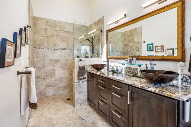 693 Ironwood Drive, Eagle Point, OR 97524