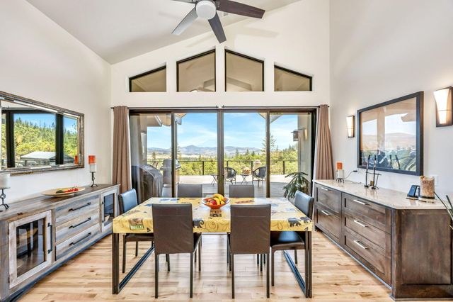 693 Ironwood Drive, Eagle Point, OR 97524