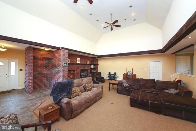 531 HUNSICKER RD, Telford, PA 18969