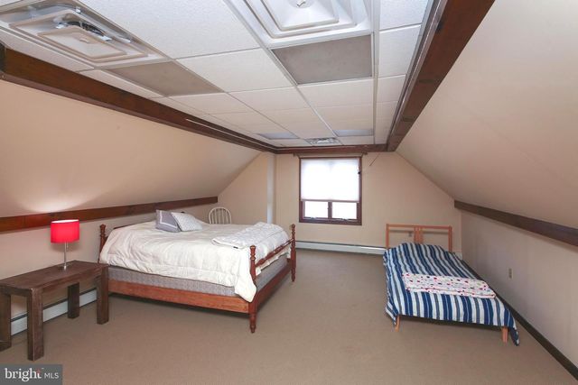 531 HUNSICKER RD, Telford, PA 18969