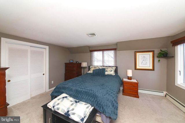 531 HUNSICKER RD, Telford, PA 18969