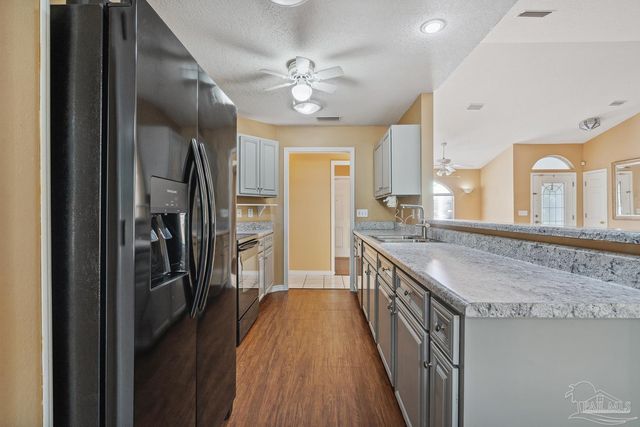 4392 Clair Ct, Gulf Breeze, FL 32563