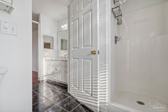 4392 Clair Ct, Gulf Breeze, FL 32563