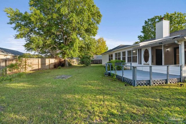 4392 Clair Ct, Gulf Breeze, FL 32563