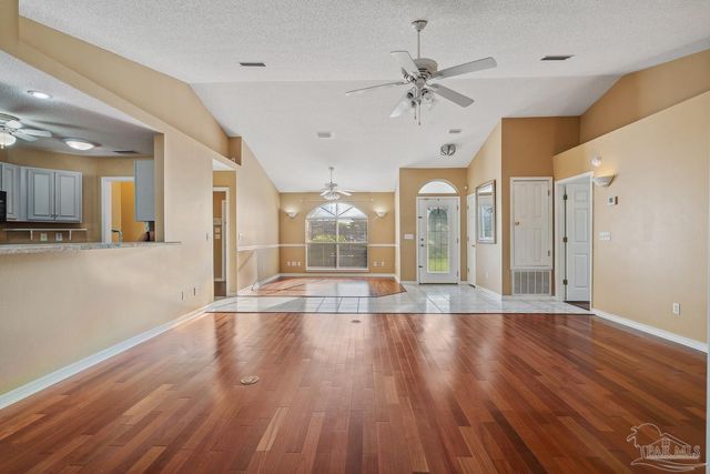 4392 Clair Ct, Gulf Breeze, FL 32563