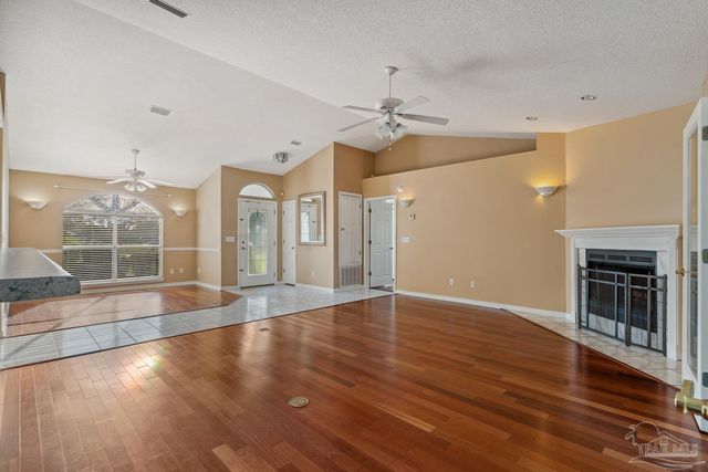 4392 Clair Ct, Gulf Breeze, FL 32563