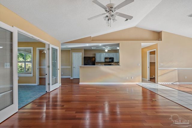 4392 Clair Ct, Gulf Breeze, FL 32563