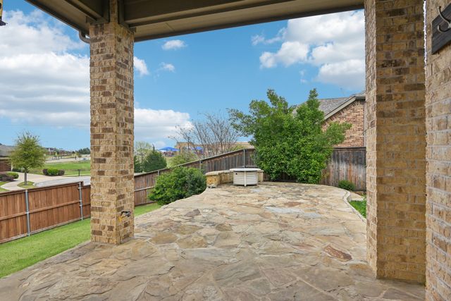 1909 Old Charm Trail, Wylie, TX 75098