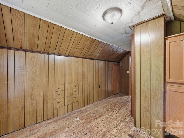 586 Olivet Church Road, Whittier, NC 28789