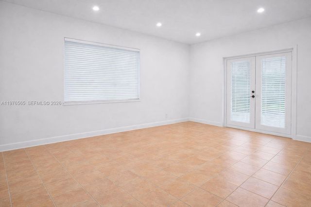 100 SW 30th Rd, Miami, FL 33129