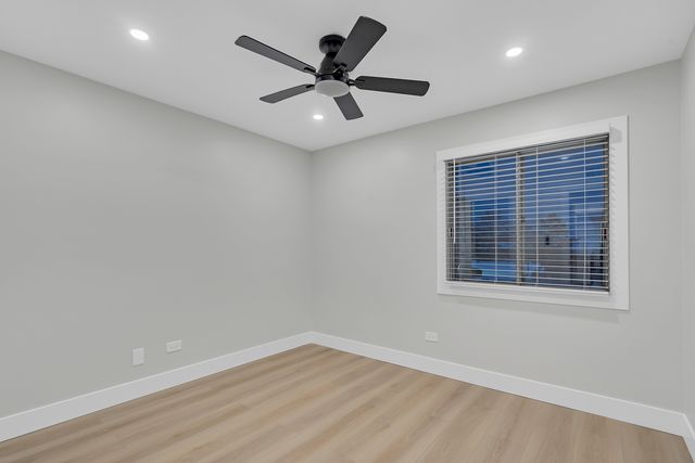 10347 Dearlove Road 302, Glenview, IL 60025