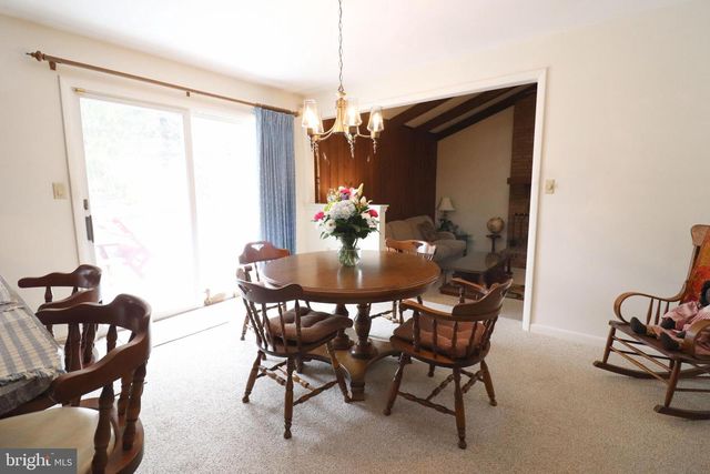 41 W QUEEN ST, Ephrata, PA 17522