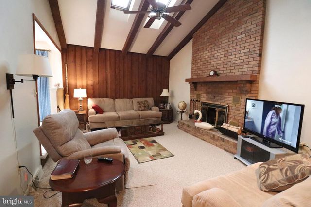 41 W QUEEN ST, Ephrata, PA 17522