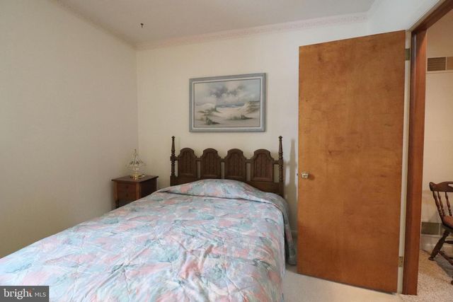 41 W QUEEN ST, Ephrata, PA 17522