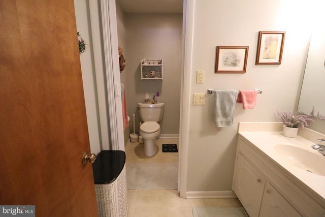 41 W QUEEN ST, Ephrata, PA 17522