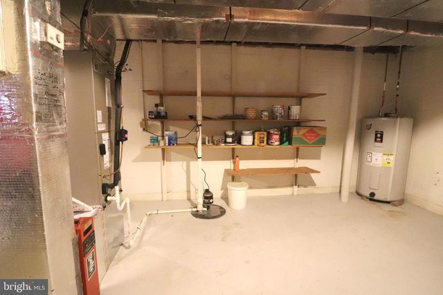 41 W QUEEN ST, Ephrata, PA 17522