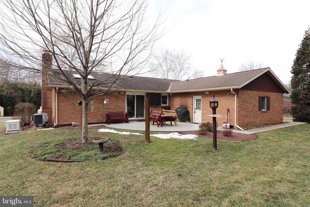 41 W QUEEN ST, Ephrata, PA 17522