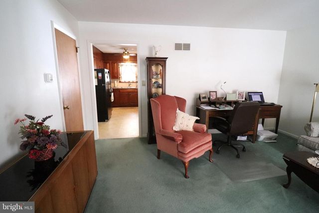 41 W QUEEN ST, Ephrata, PA 17522