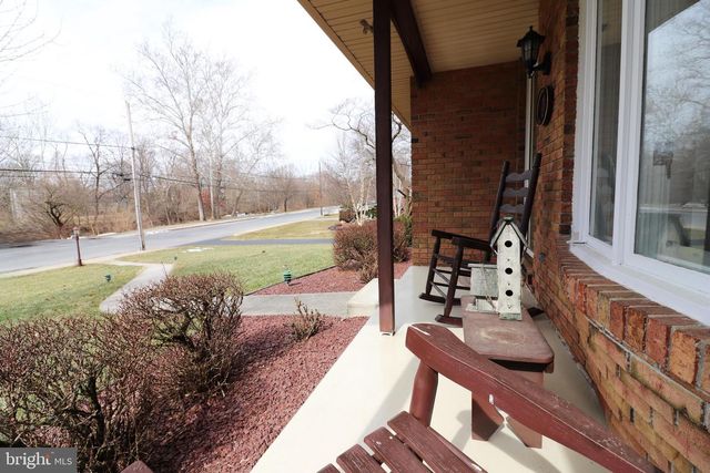 41 W QUEEN ST, Ephrata, PA 17522