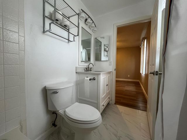 2122 SE Heathwood Circle, Port St. Lucie, FL 34952