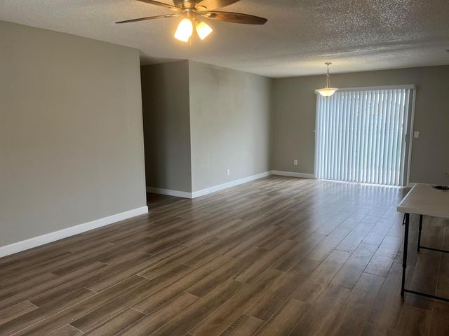 2122 SE Heathwood Circle, Port St. Lucie, FL 34952