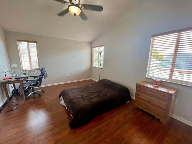 274 SW 159th Ter, Sunrise, FL 33326