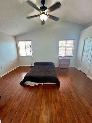 274 SW 159th Ter, Sunrise, FL 33326