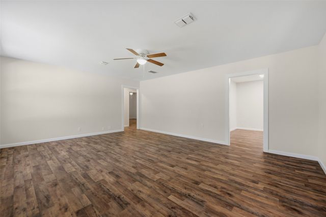 206 S Magnolia Street, Pottsboro, TX 75076