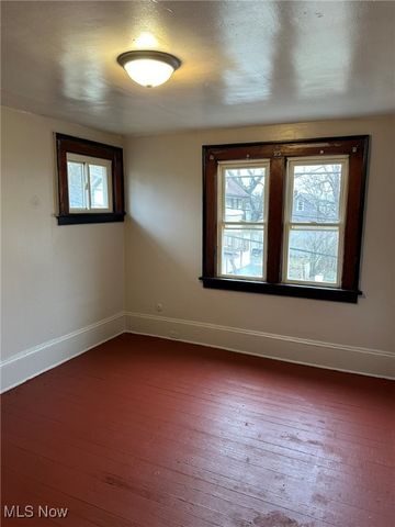 864 Forrest Drive, Akron, OH 44306