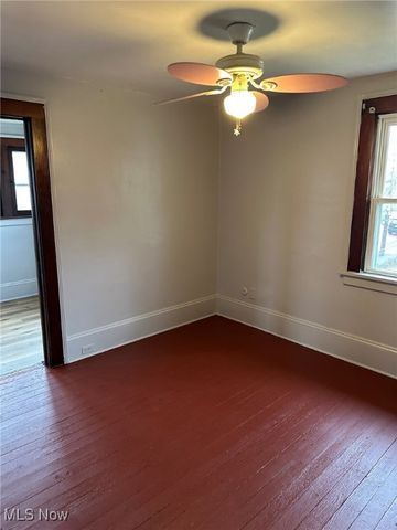 864 Forrest Drive, Akron, OH 44306