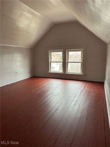 864 Forrest Drive, Akron, OH 44306