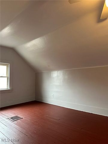 864 Forrest Drive, Akron, OH 44306