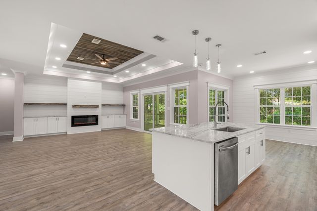 23 E Chapel Hill Blvd., Hattiesburg, MS 39402