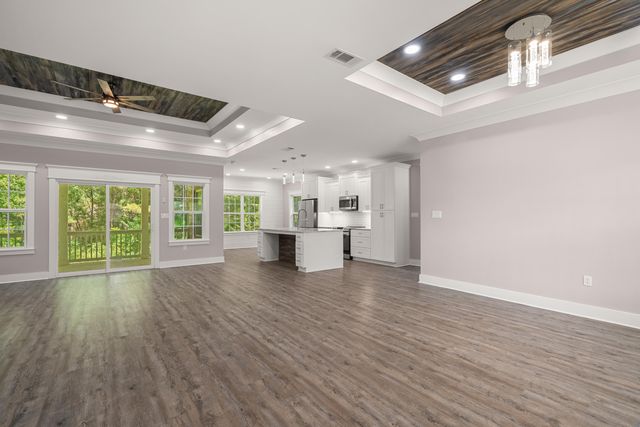 23 E Chapel Hill Blvd., Hattiesburg, MS 39402