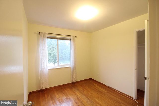 7712 ROYSTON ST, Annandale, VA 22003