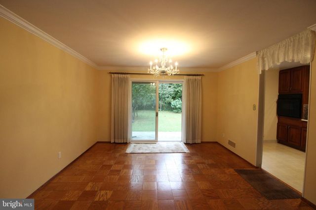 7712 ROYSTON ST, Annandale, VA 22003