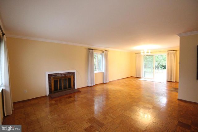 7712 ROYSTON ST, Annandale, VA 22003