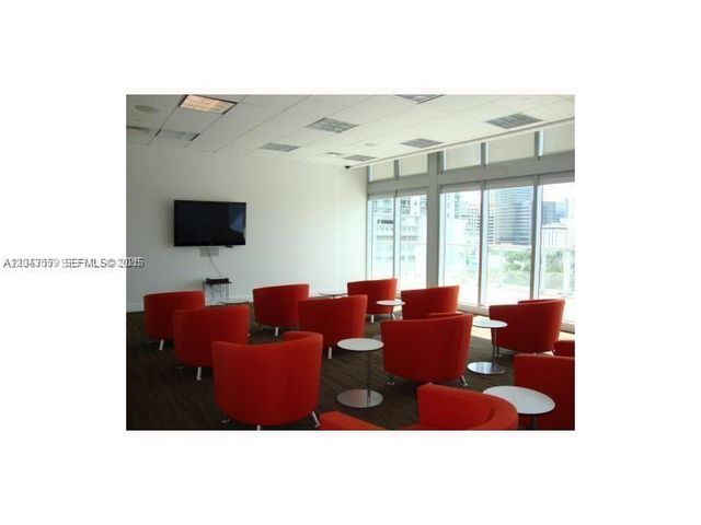 79 SW 12th St 3702-S, Miami, FL 33130