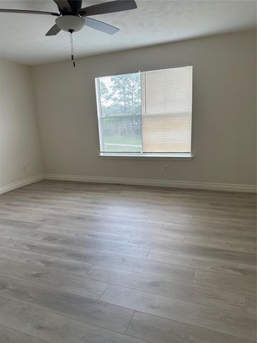 8030 Golf Green Circle, Houston, TX 77036