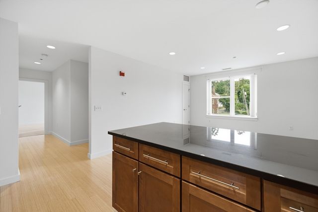 99 Chestnut Hill Ave 307, Boston, MA 02135