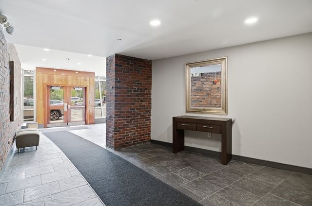 99 Chestnut Hill Ave 307, Boston, MA 02135