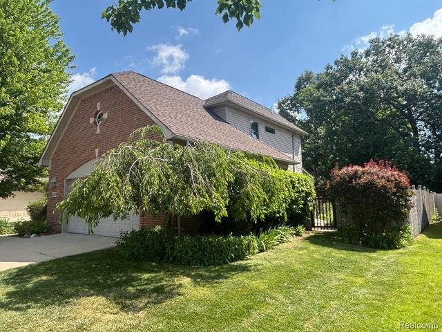 33329 Crooks Street, Brownstown Charter Township, MI 48173