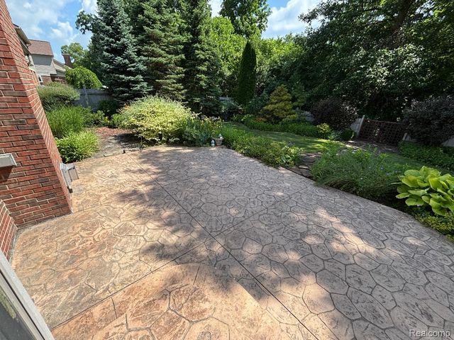 33329 Crooks Street, Brownstown Charter Township, MI 48173